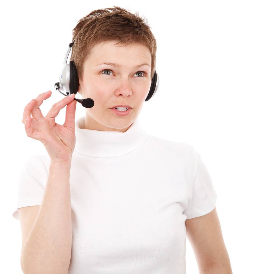 call center employee on the phone